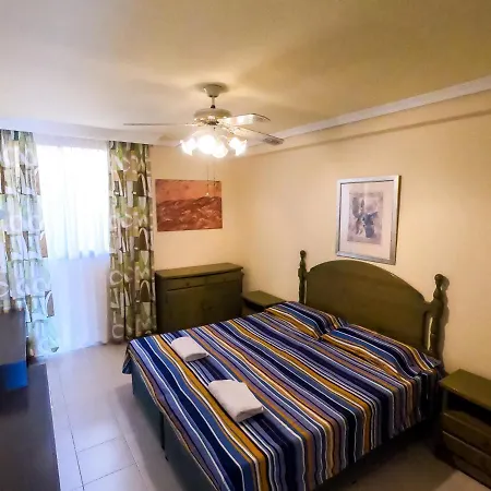 فيلة Alexis Paradise Court *